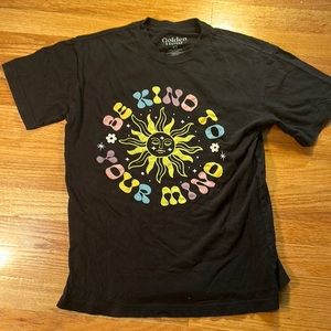 be kind to your mind graphic T-shirt